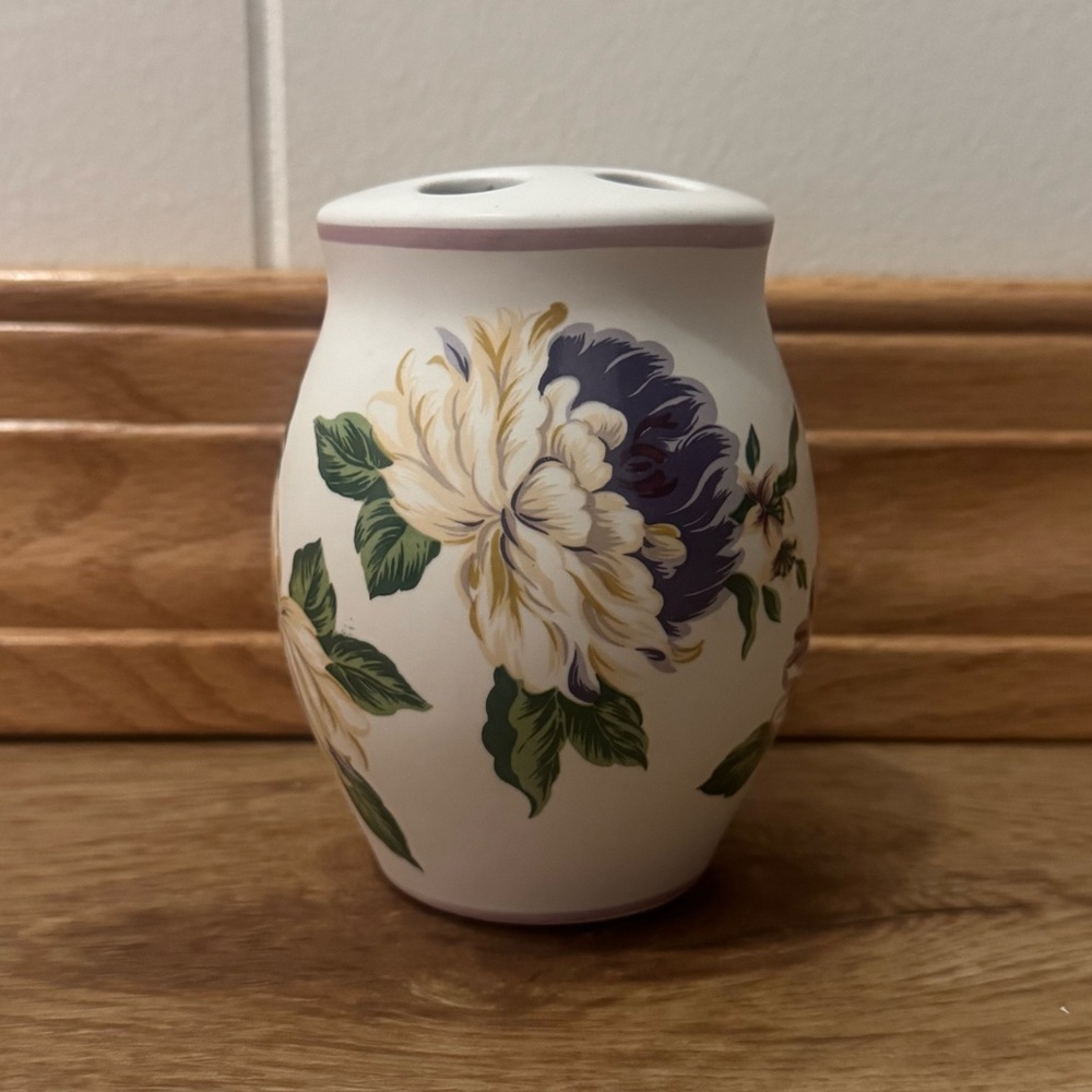 Vintage Floral Porcelain Toothbrush Holder Shabby Chic Vanity Decor